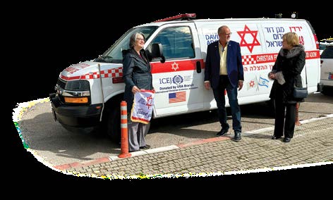 ICEJ har doneret fem nye ambulancer.
