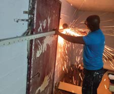 ICEJ har sponsoreret opgraderingen af 15 store offentlige bomberum.